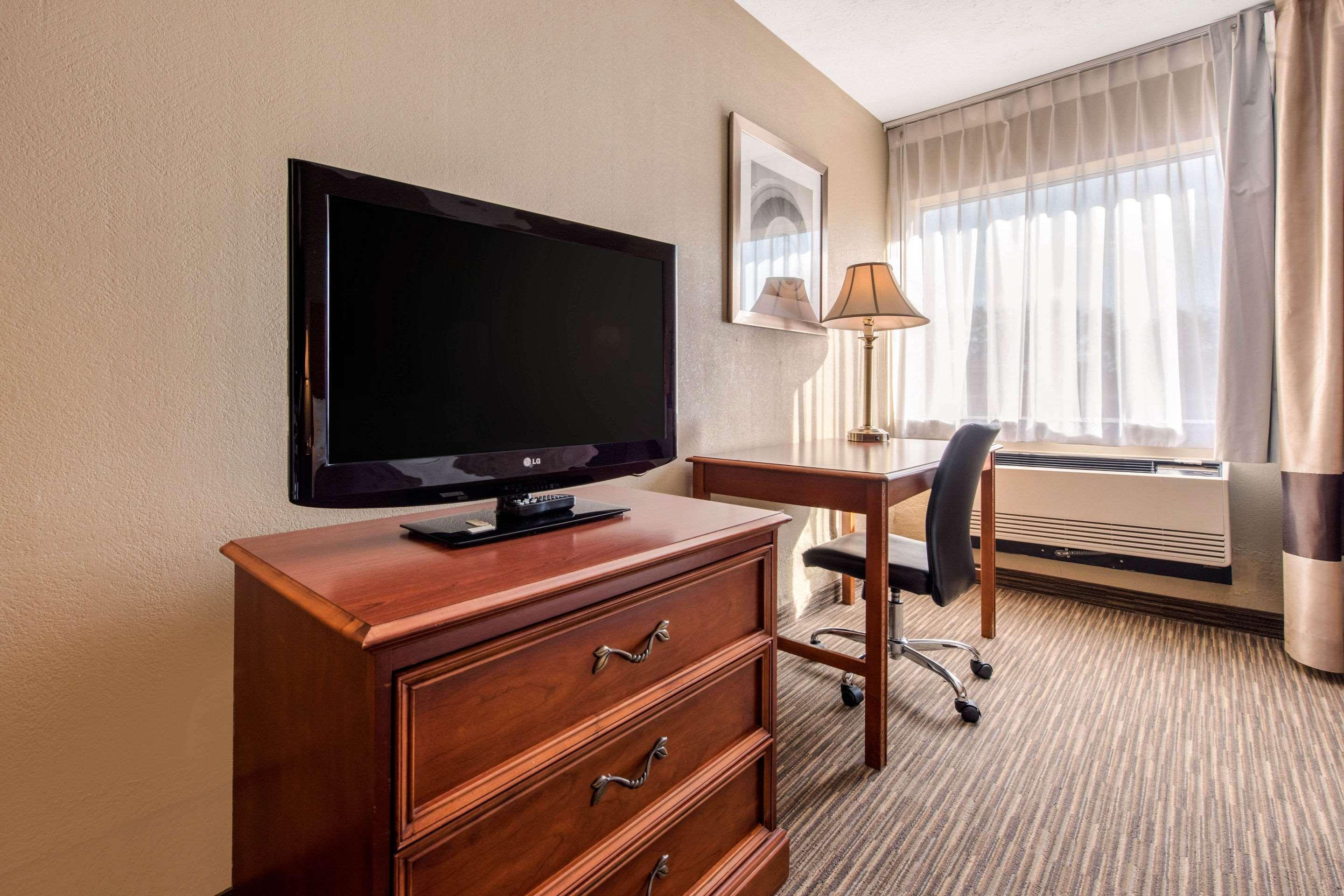 Quality Inn & Suites New Castle Dış mekan fotoğraf