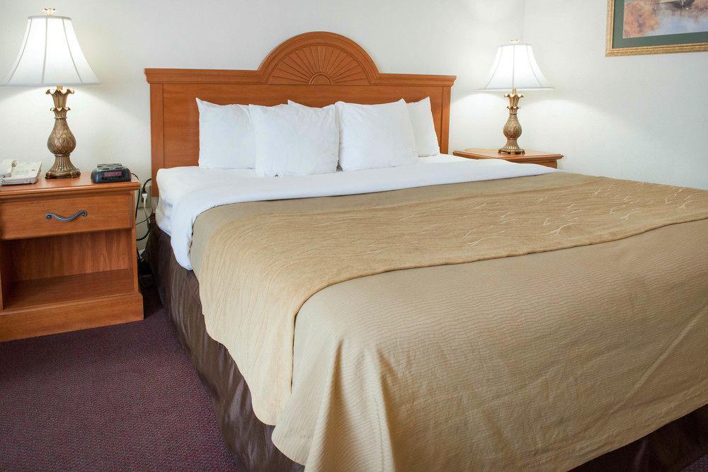 Quality Inn & Suites New Castle Dış mekan fotoğraf