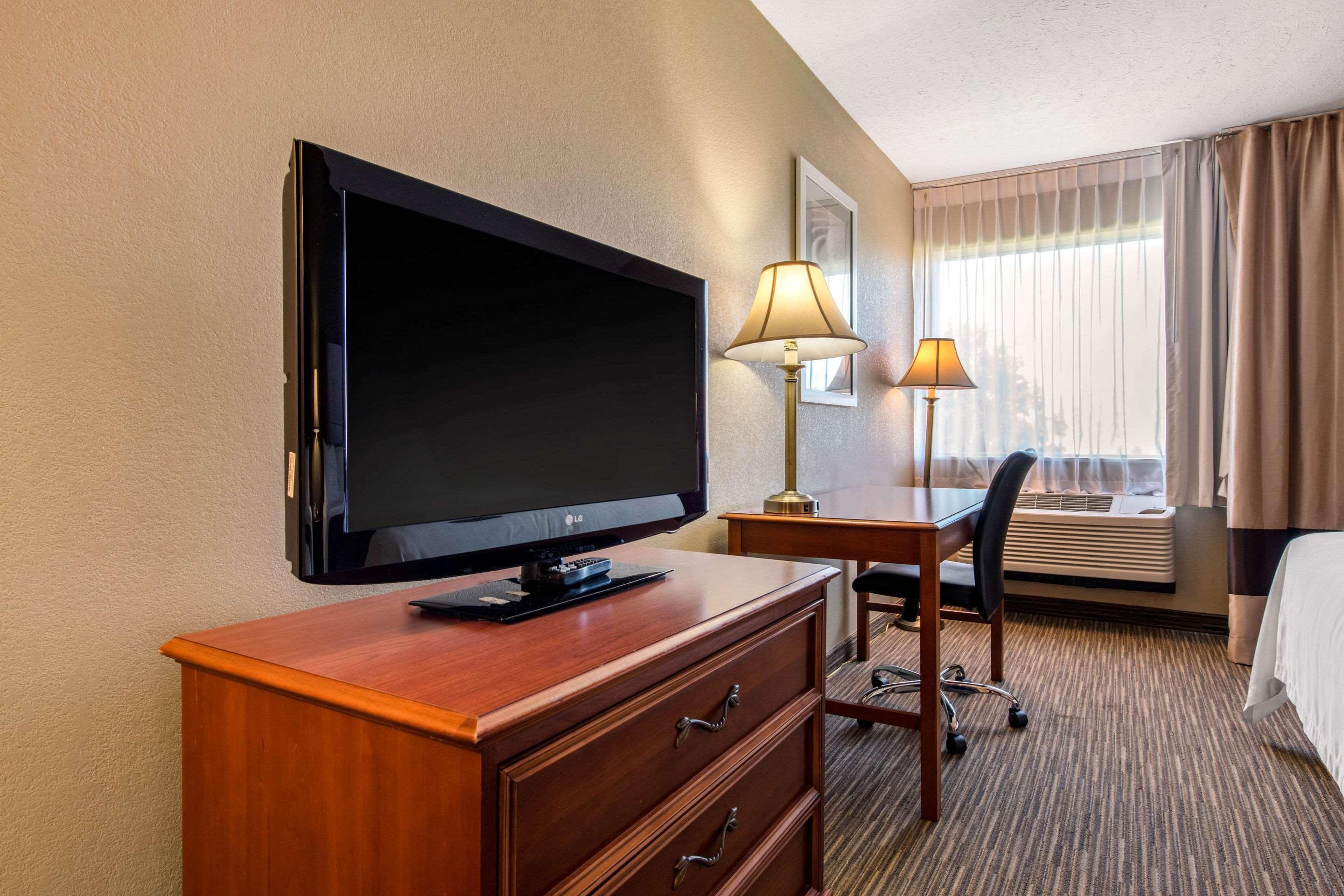 Quality Inn & Suites New Castle Dış mekan fotoğraf