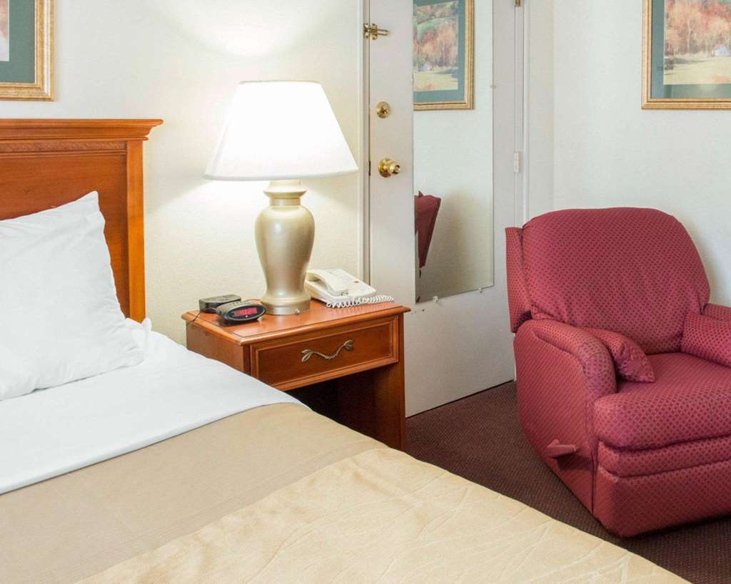 Quality Inn & Suites New Castle Oda fotoğraf